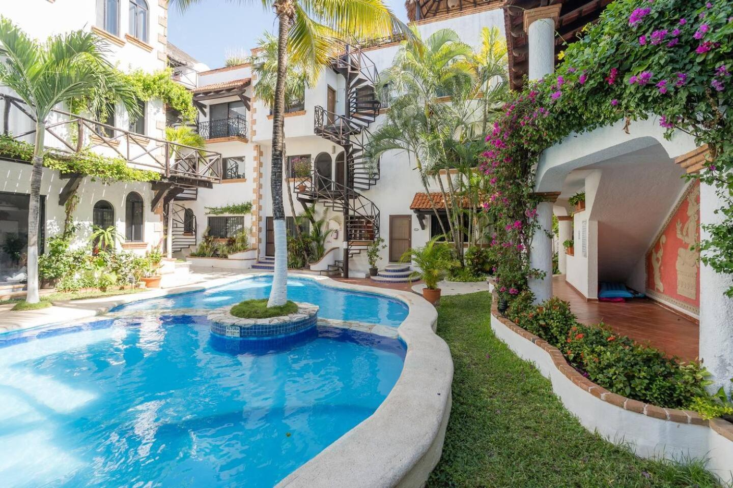 Sweet Downtown With Pool Stepsto Mamitas Apartamento