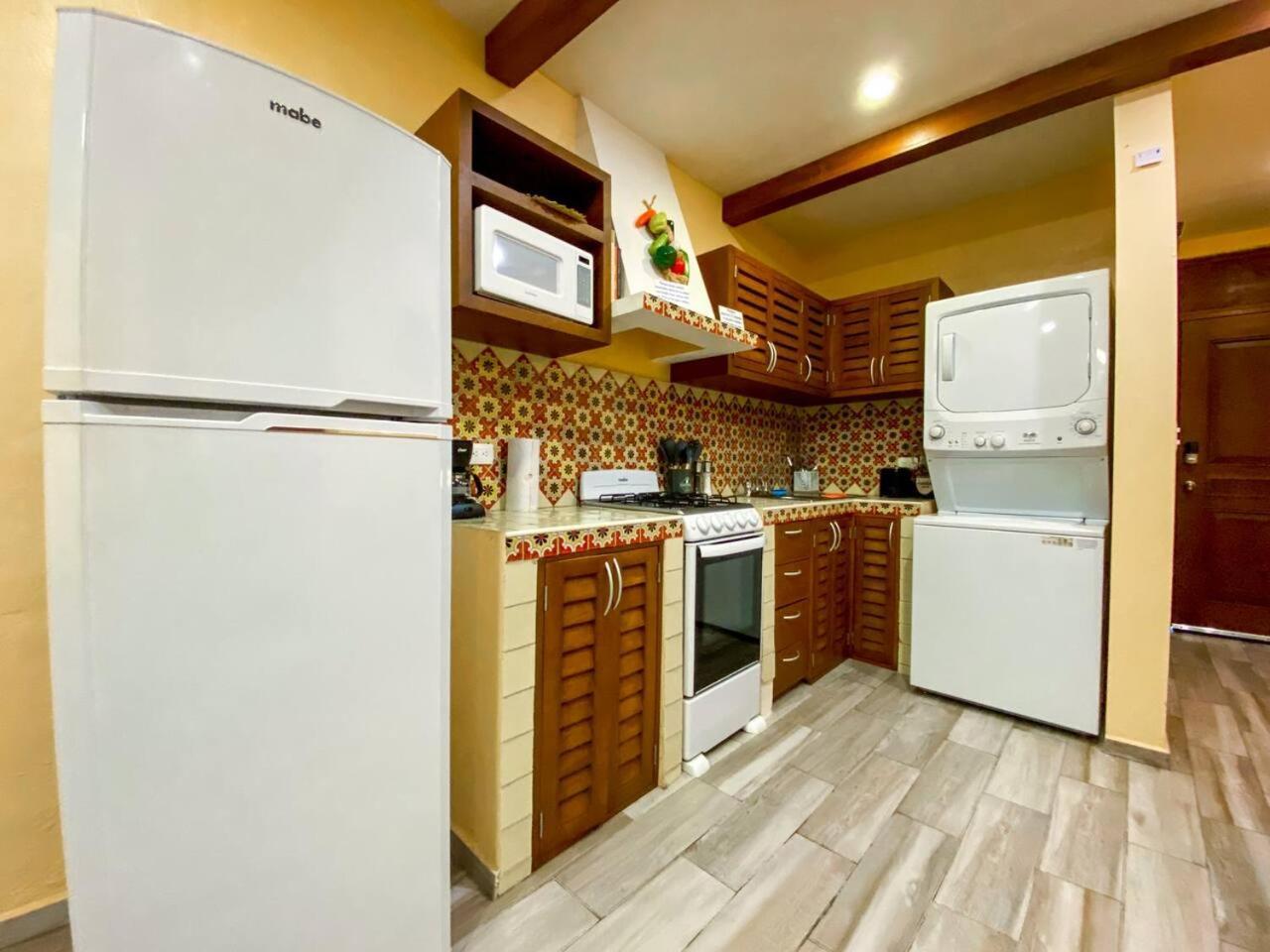 Apartamento Sweet Downtown With Pool Stepsto Mamitas *